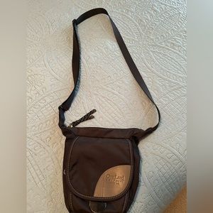 Overland Shoulder Small Messenger Bag